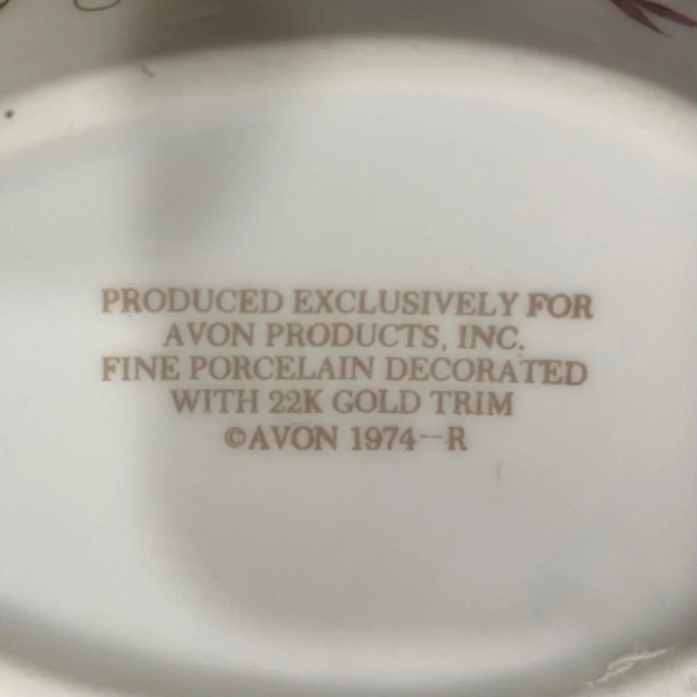 Vintage 1974 Avon Egg Shaped Trinket / Jewelry Storage Dish with 24K Gold Trim